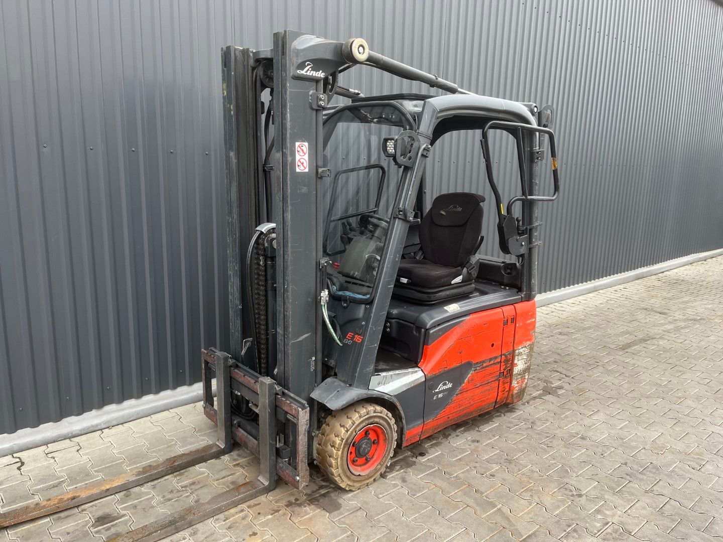 Linde E16-02