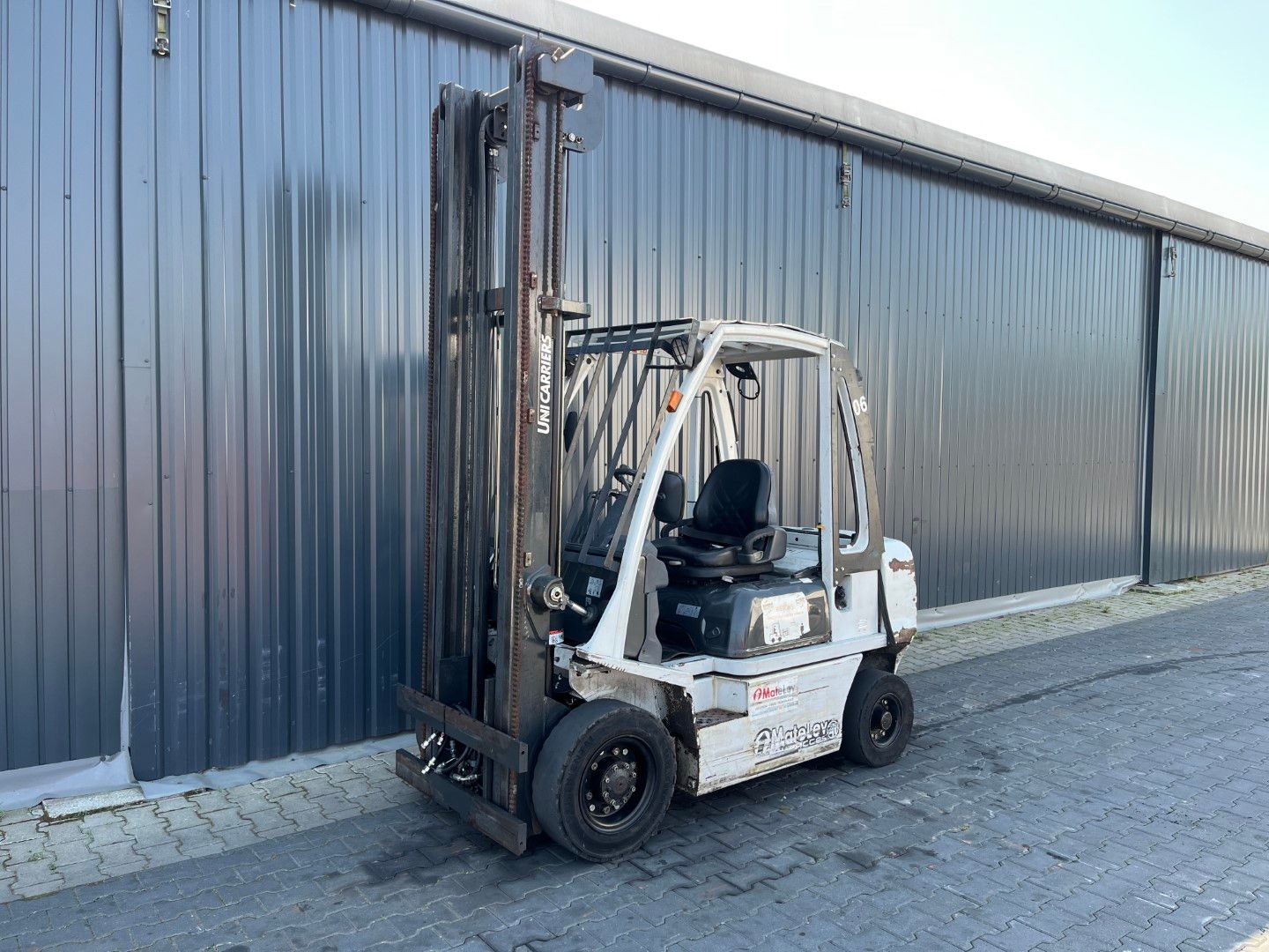 Nissan Y1D2A25Q