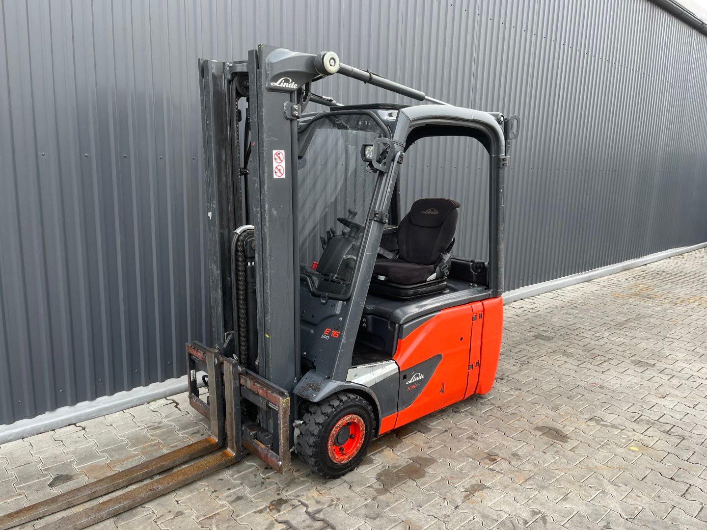 Linde E16-02