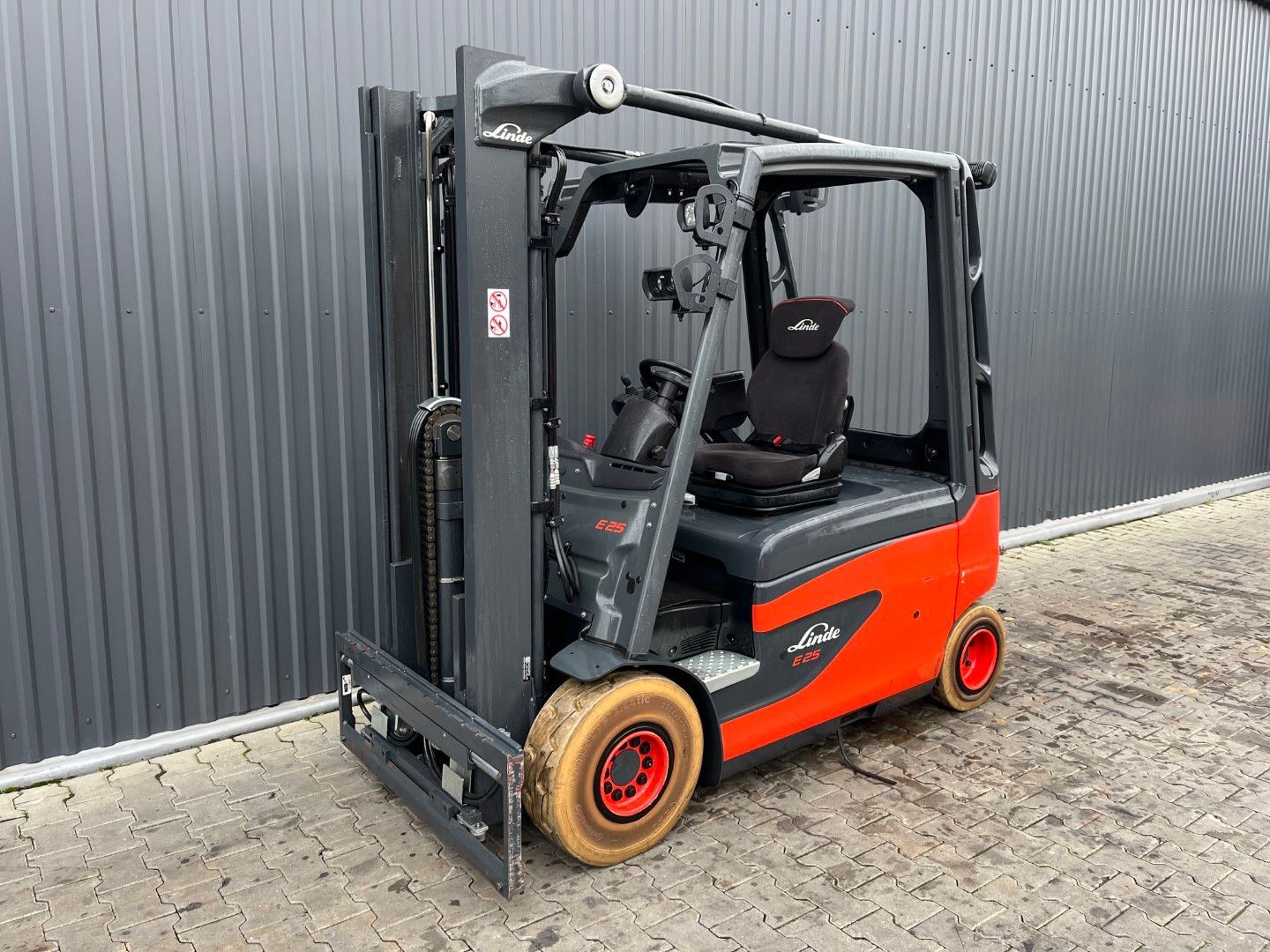 Linde E25L-02