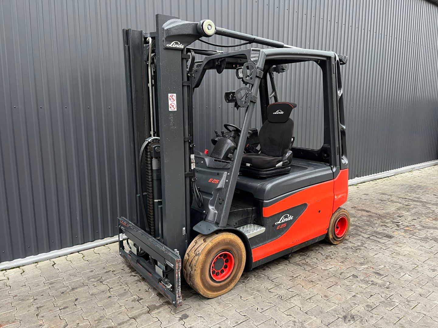 Linde E25L-02