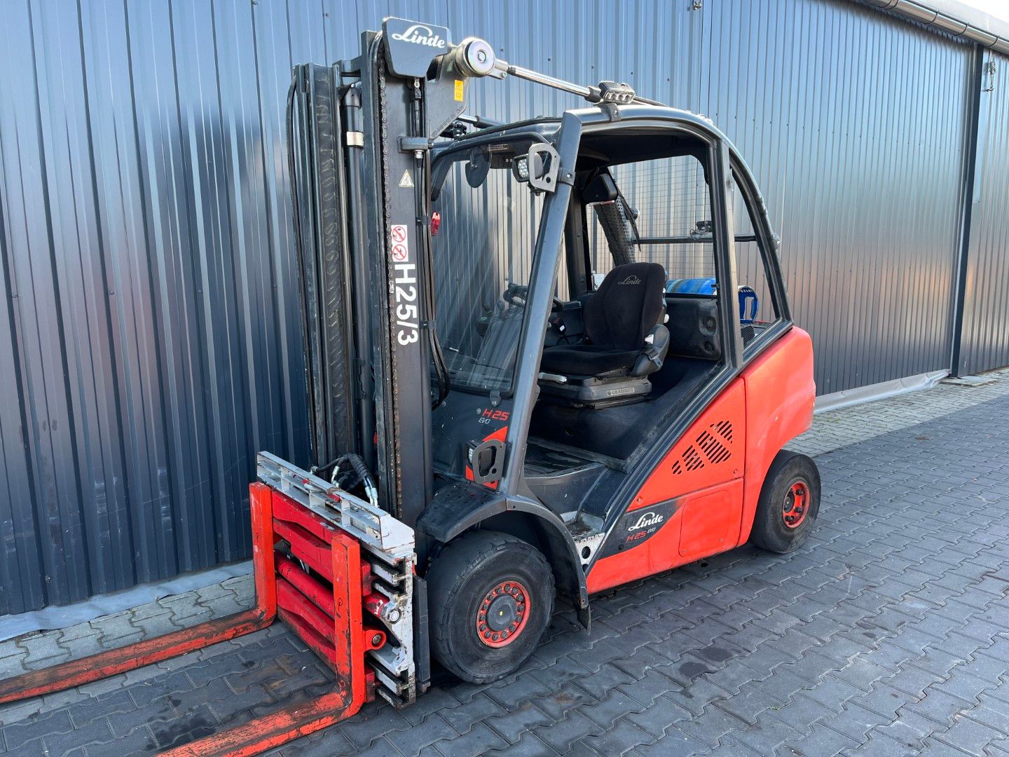 Linde H25T-02