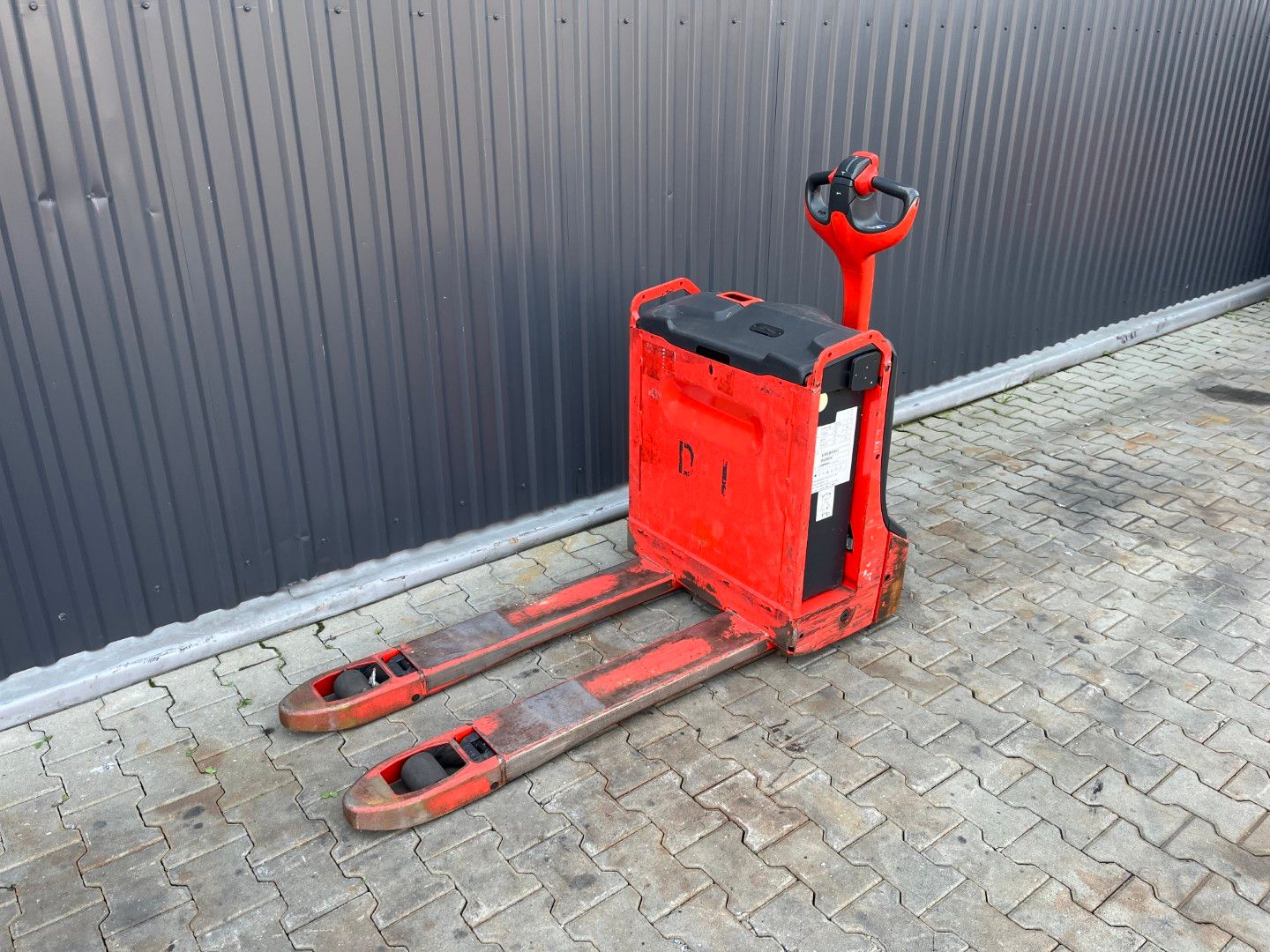 Linde T16