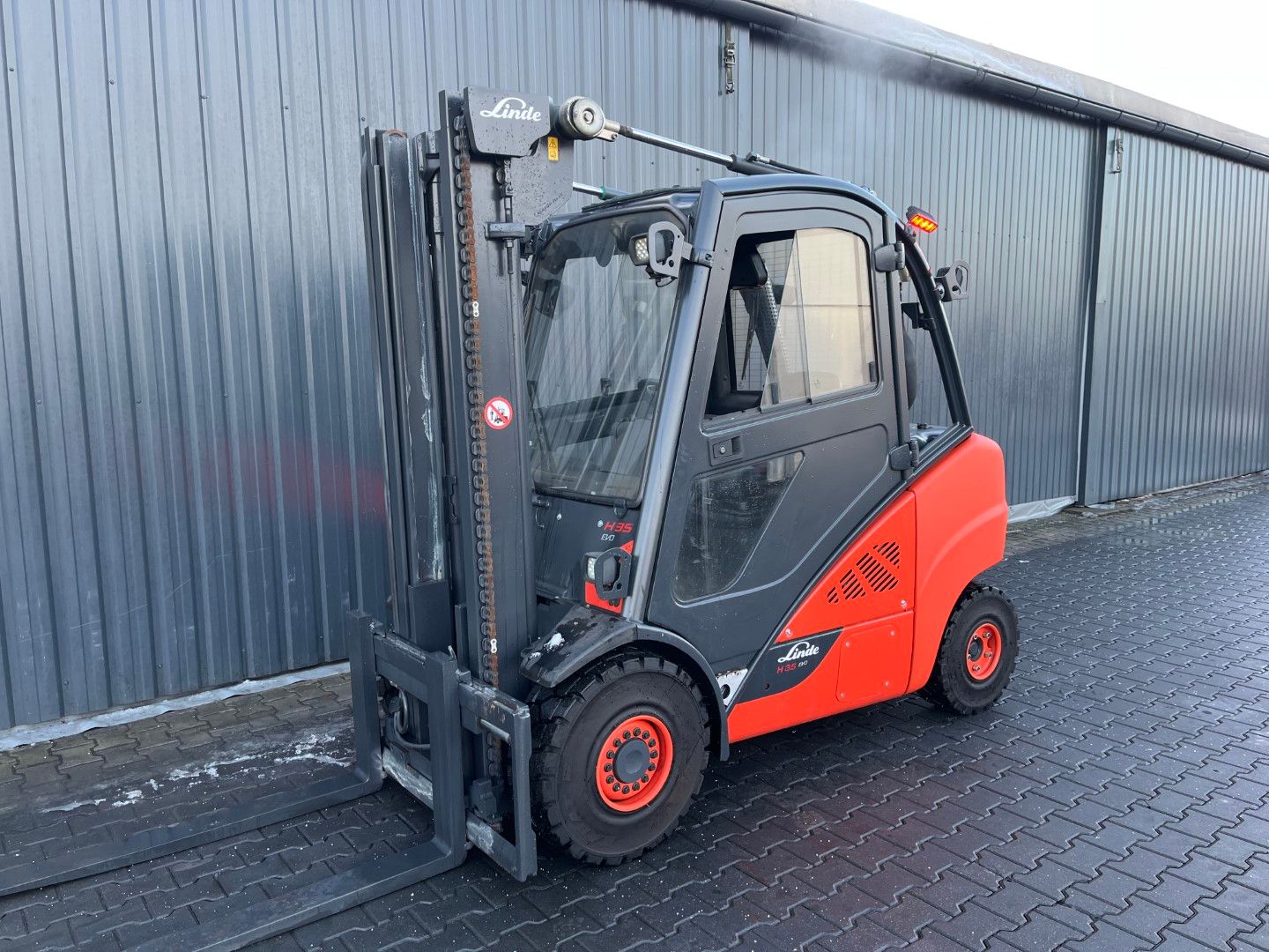 Linde H35D-02