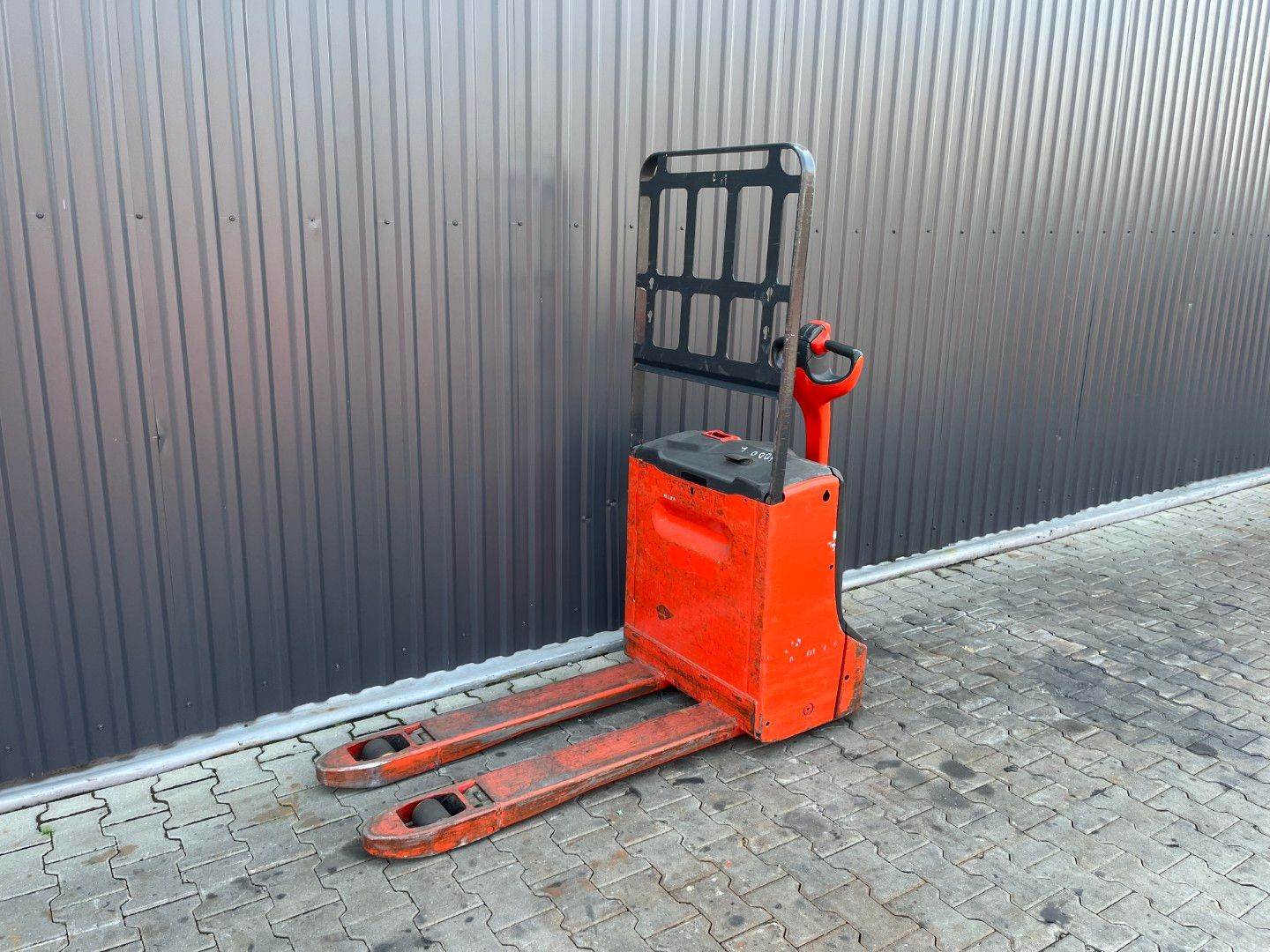 Linde T16