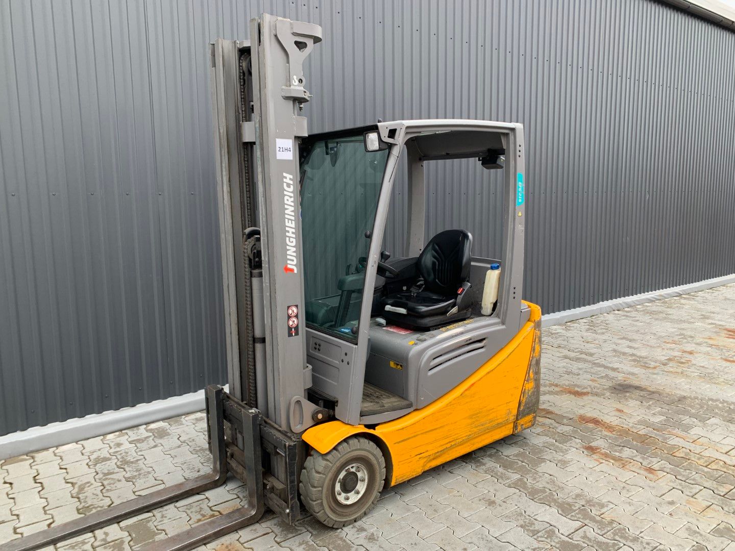 Jungheinrich EFG216