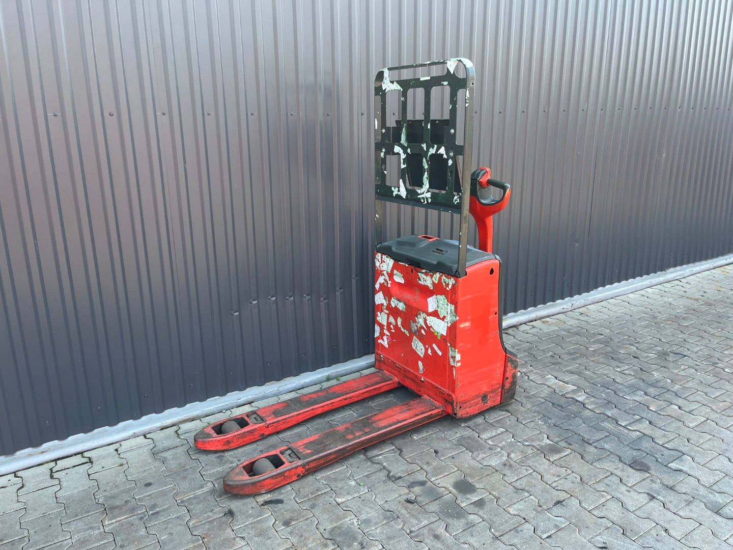 Linde T18