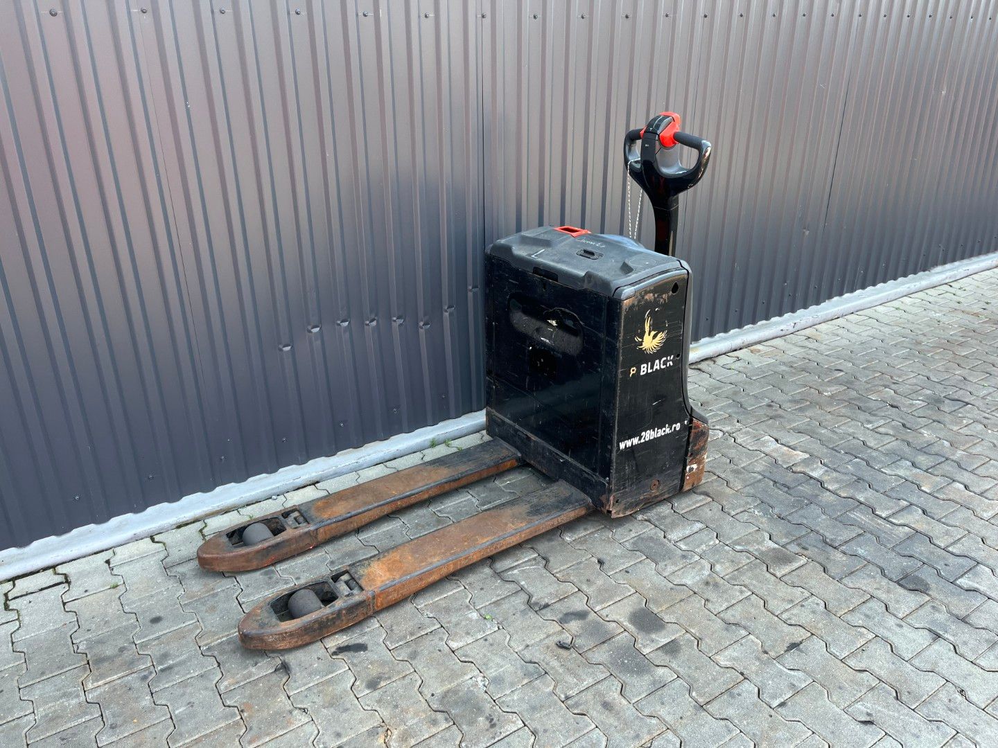 Linde T16