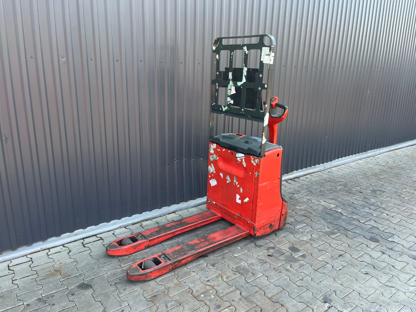 Linde T18