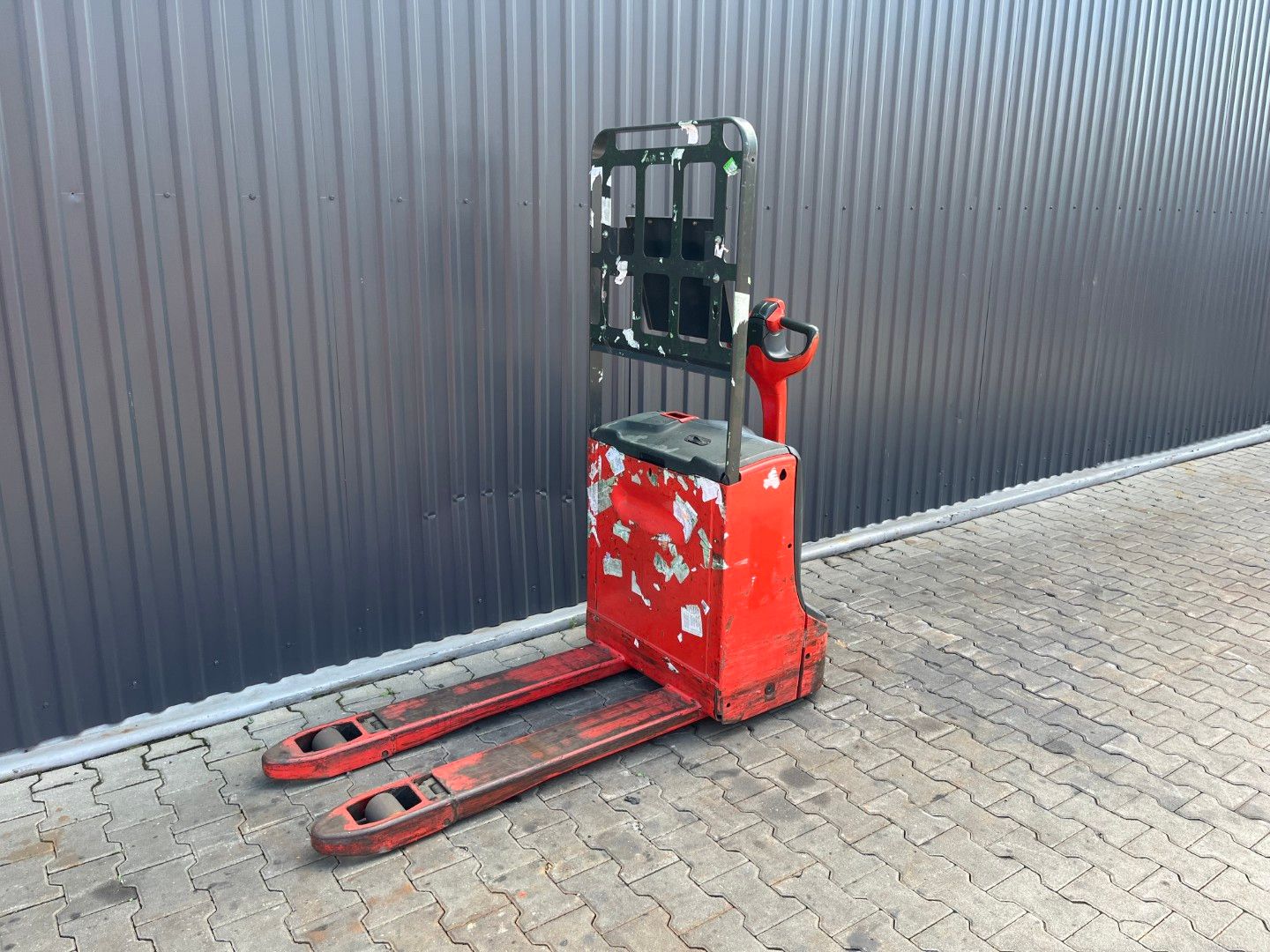 Linde T18