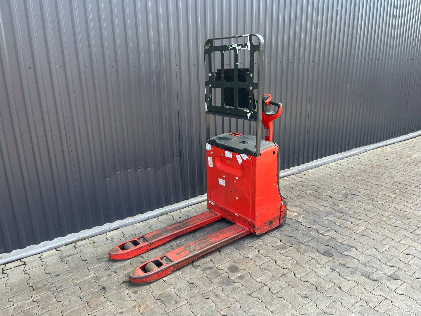 Linde T18