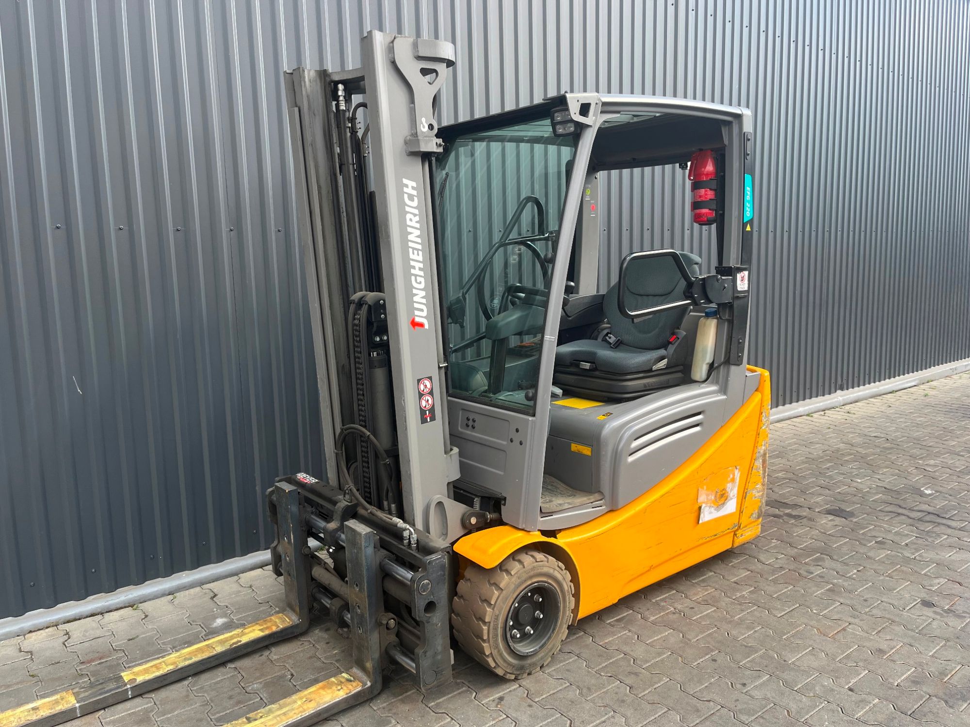 Jungheinrich EFG220