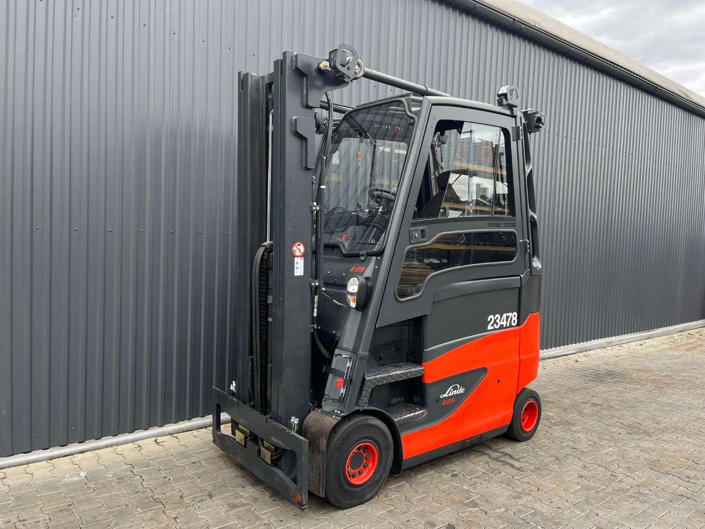 Linde E25HL-01/600