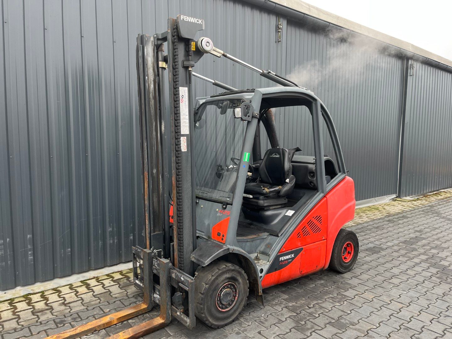 Linde H25T-02