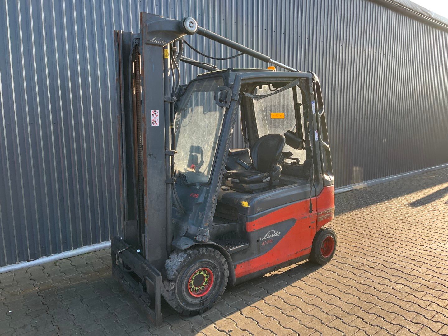 Linde E25