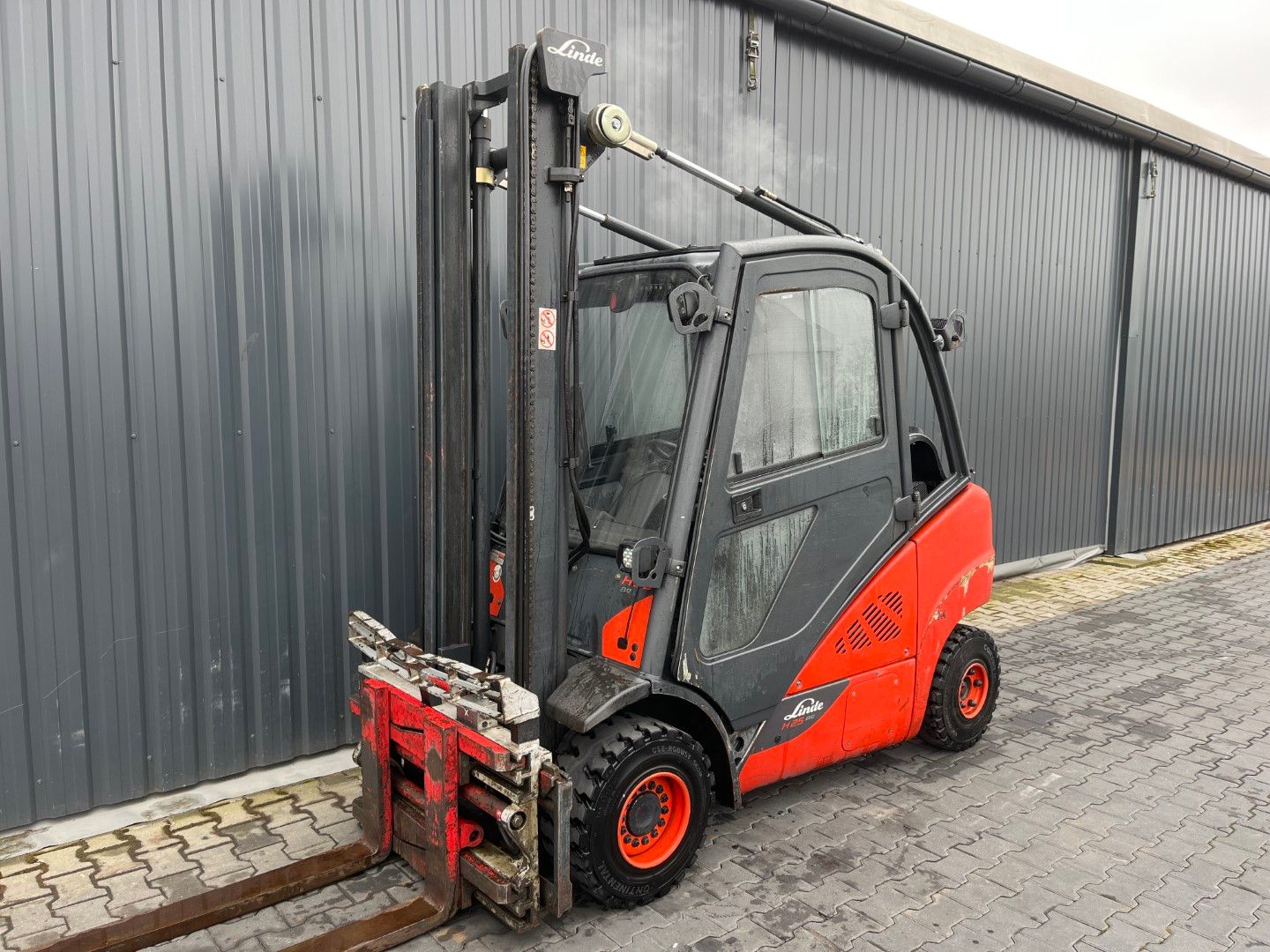 Linde H25T-02