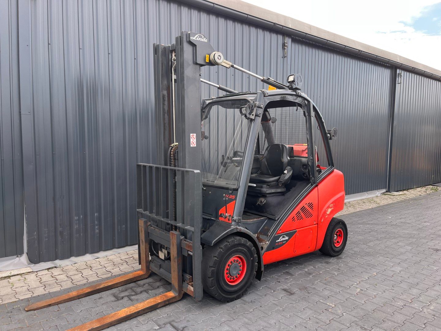 Linde H35T-02