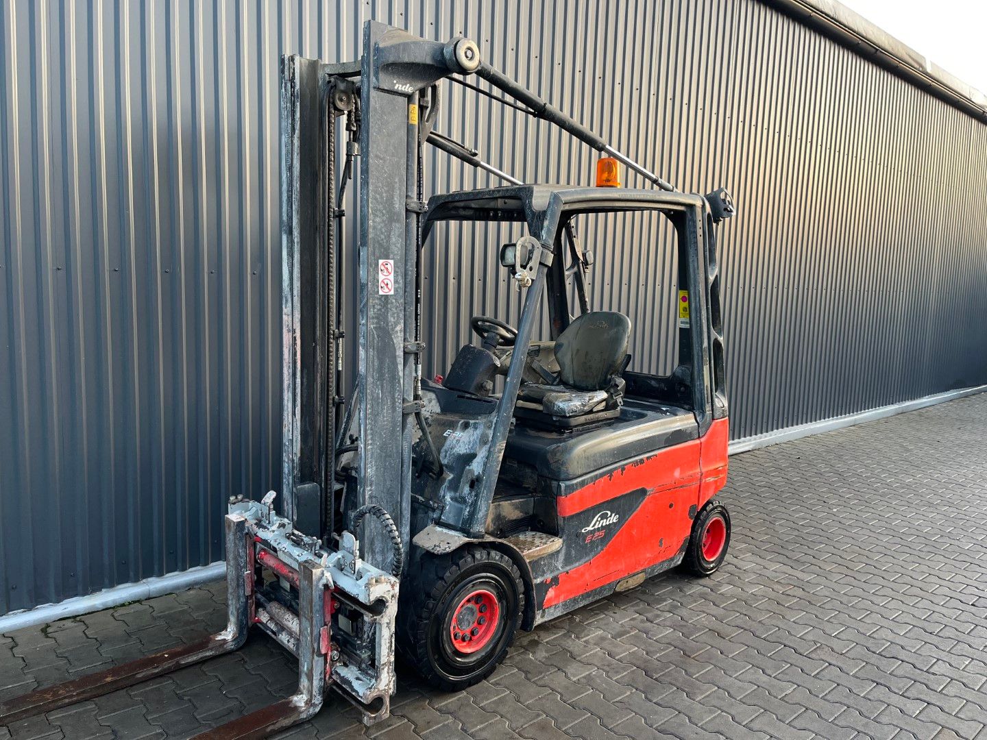 Linde E25L-01