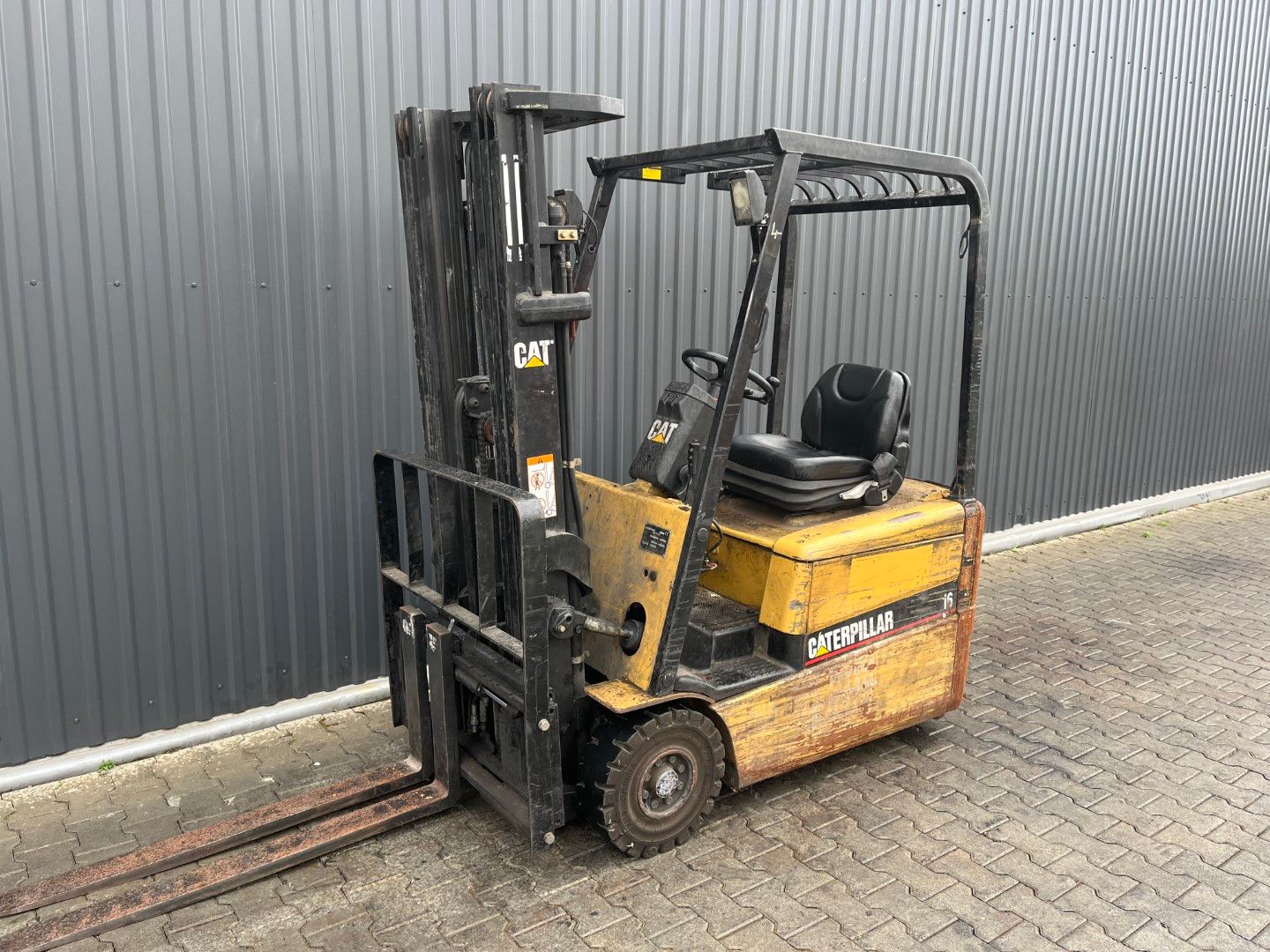 Caterpillar EP16KT