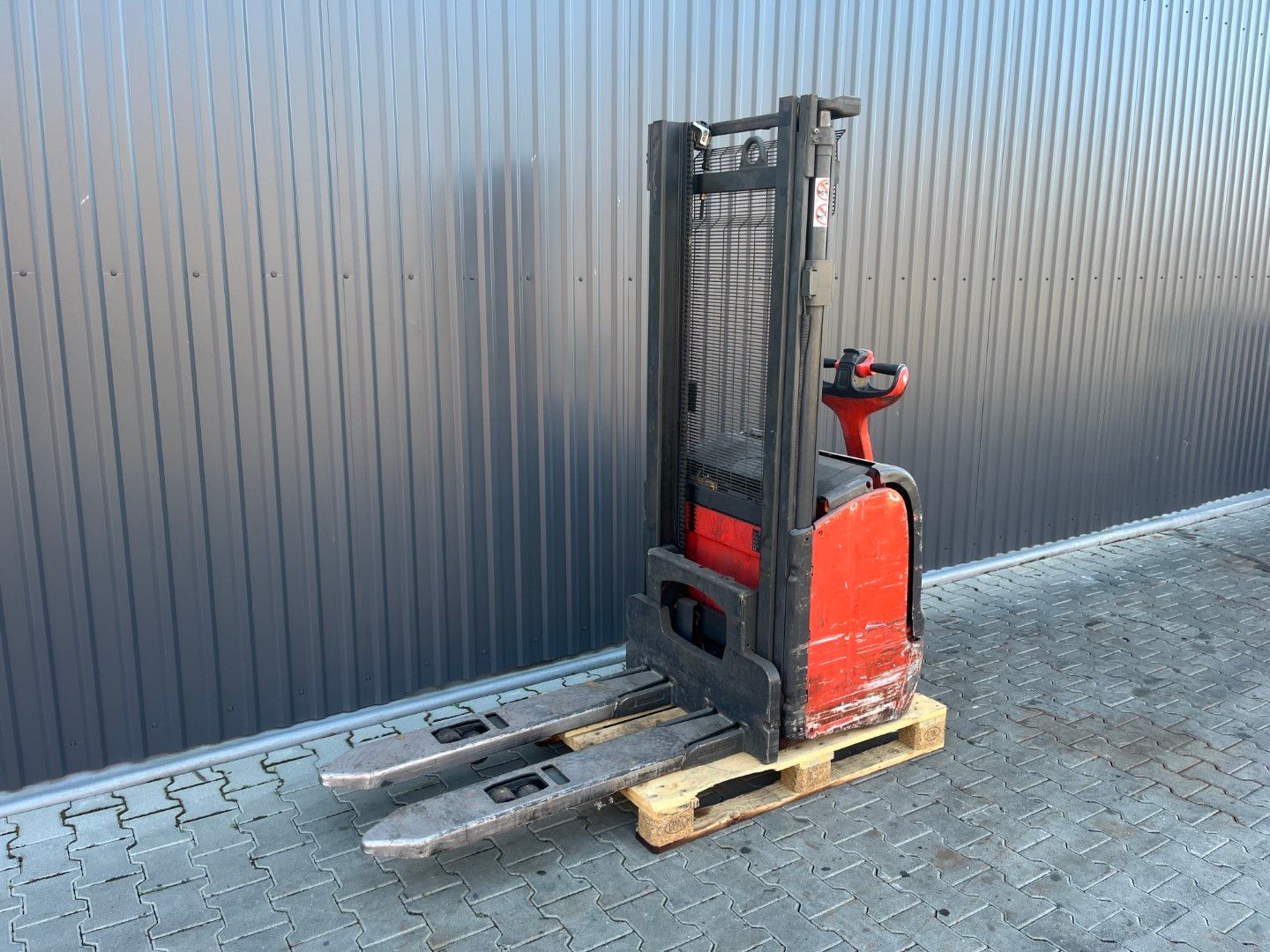 Linde L16