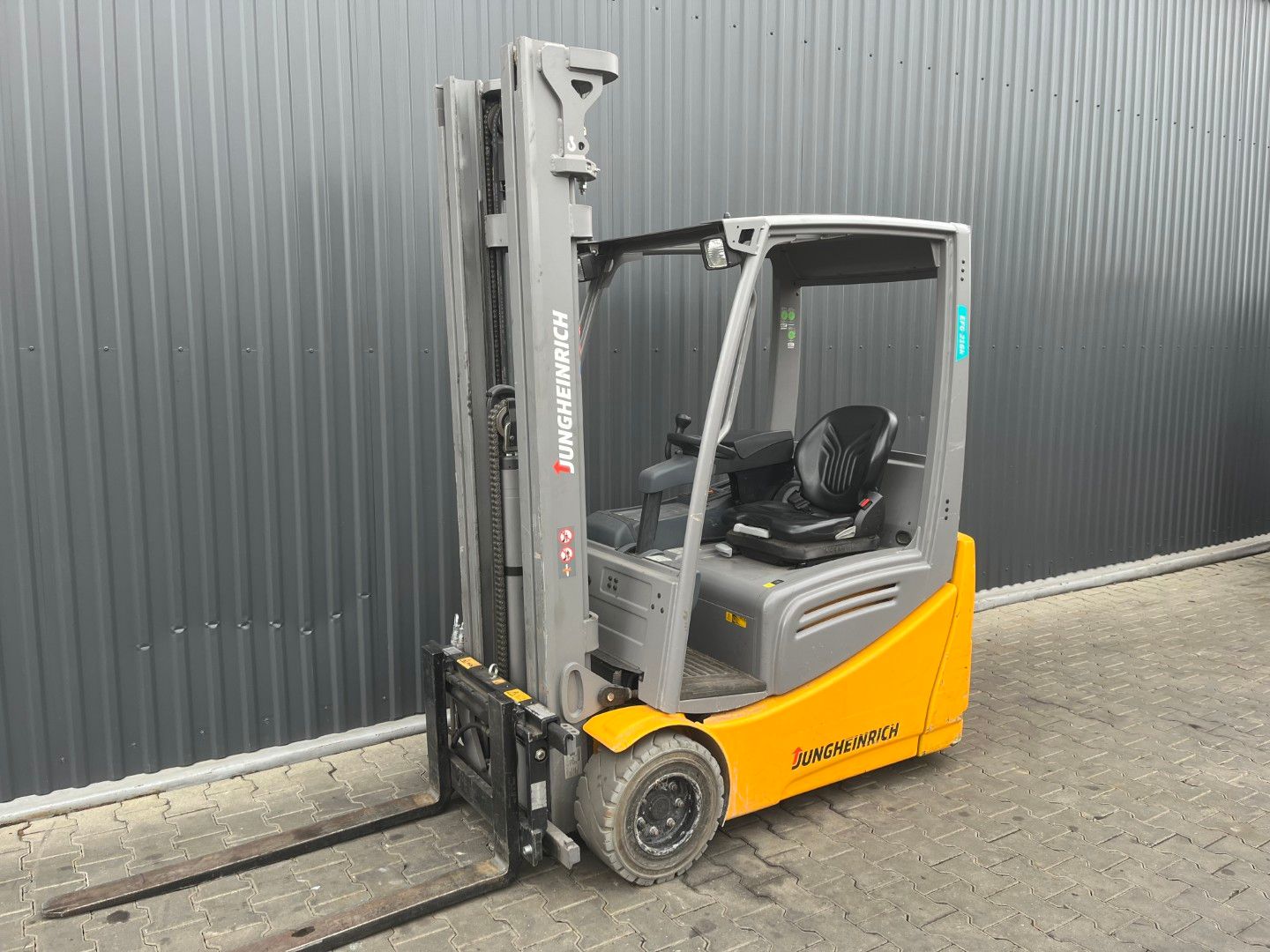 Jungheinrich EFG216k