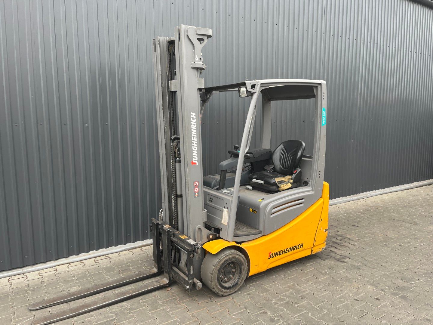 Jungheinrich EFG216k