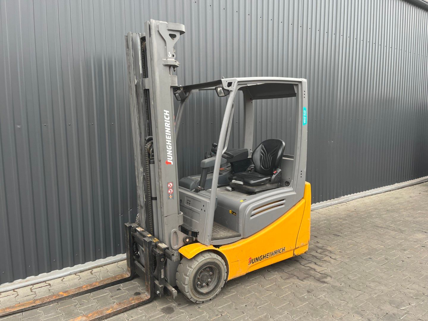 Jungheinrich EFG216k