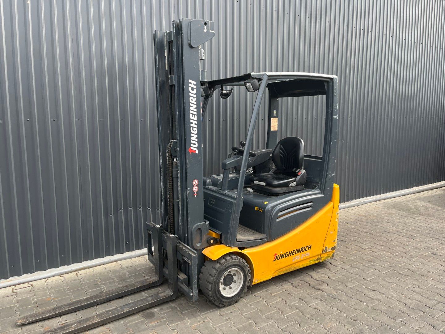 Jungheinrich EFG218k