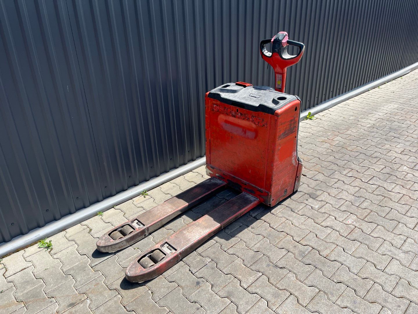 Linde T16