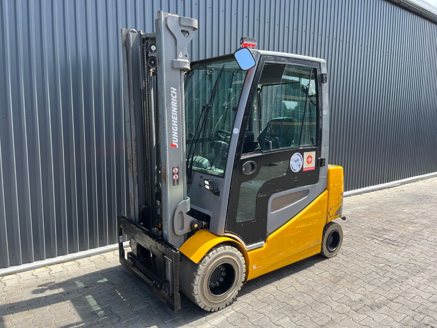 Jungheinrich EFGS30