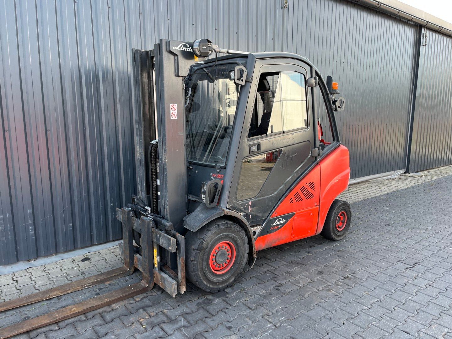 Linde H30T-02