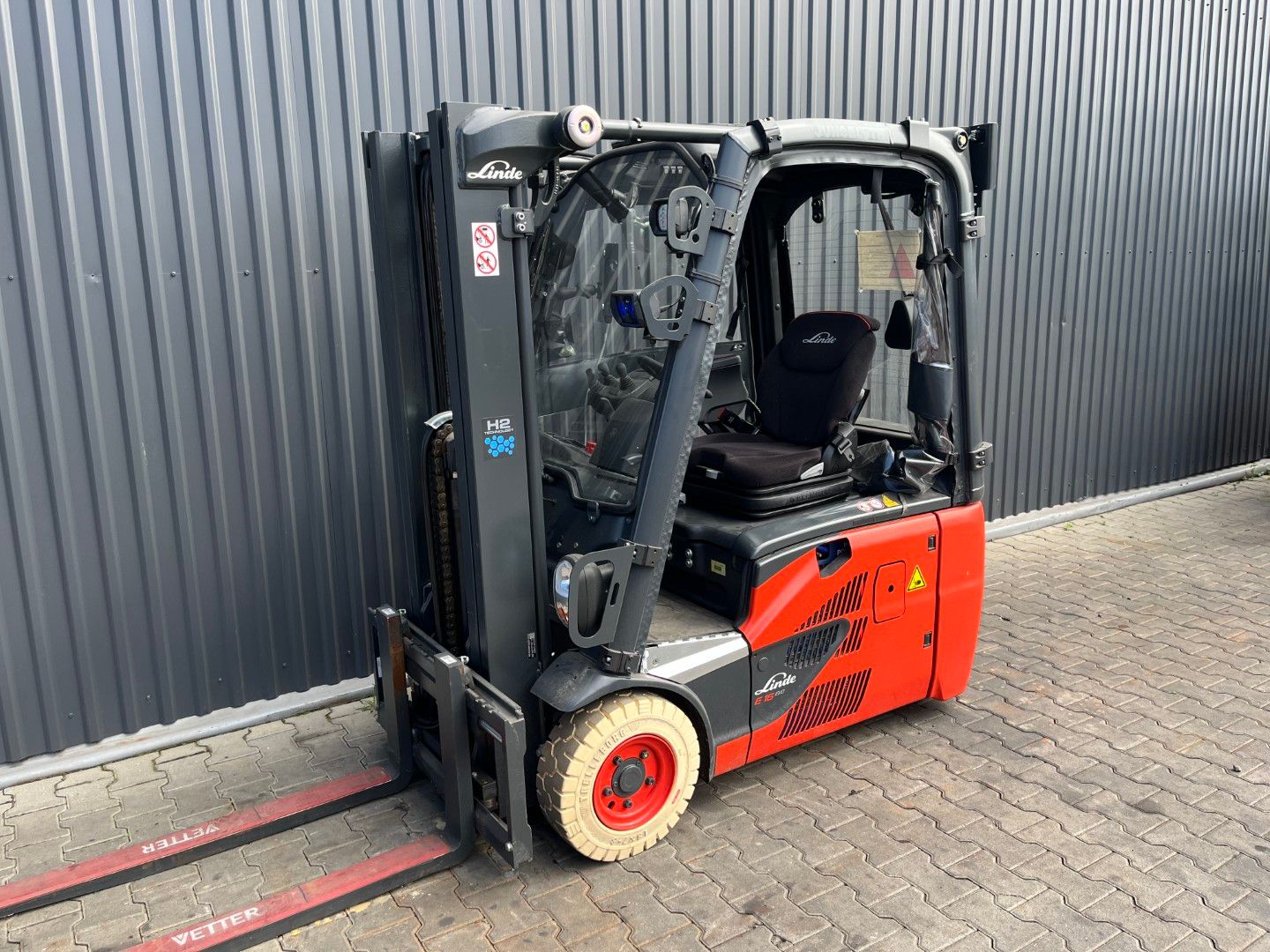 Linde E16-02