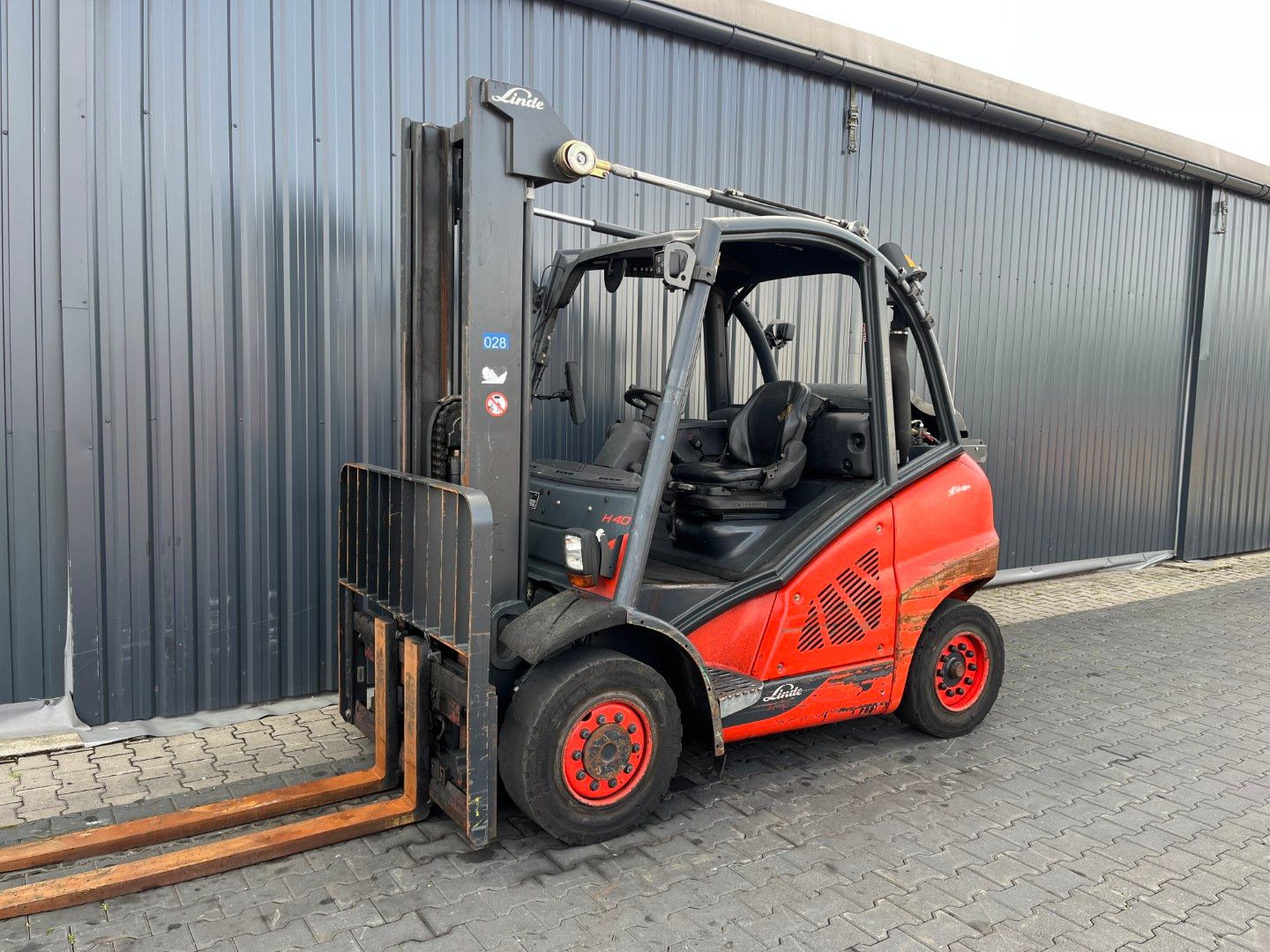 Linde H40T-02