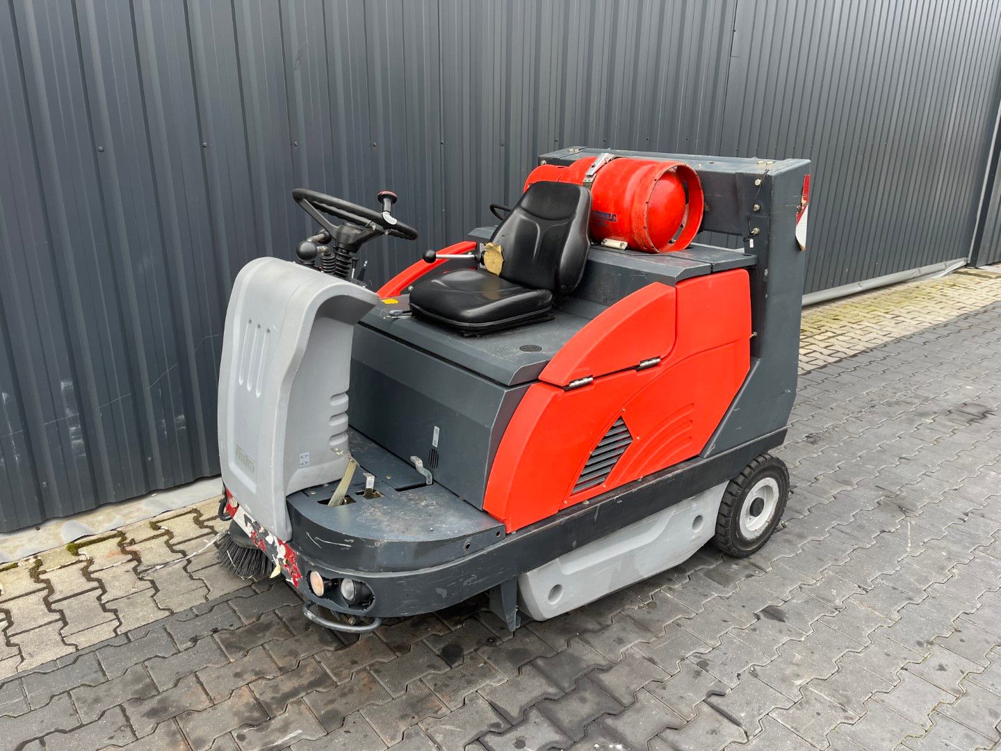 Hako Jonas 1200V