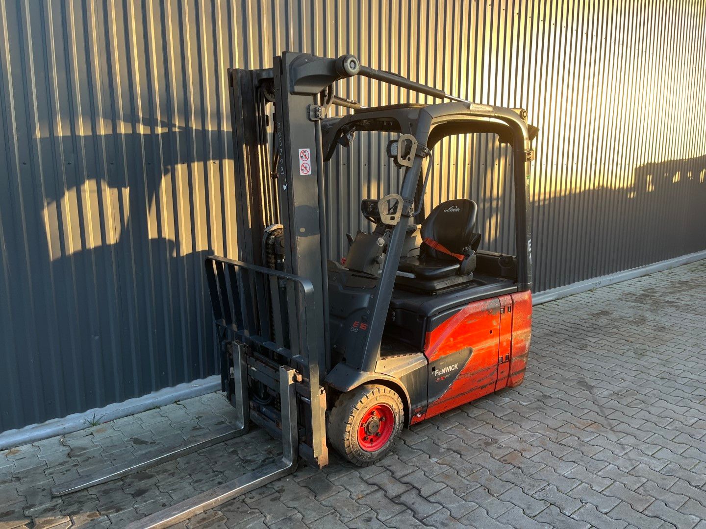 Linde E16-02