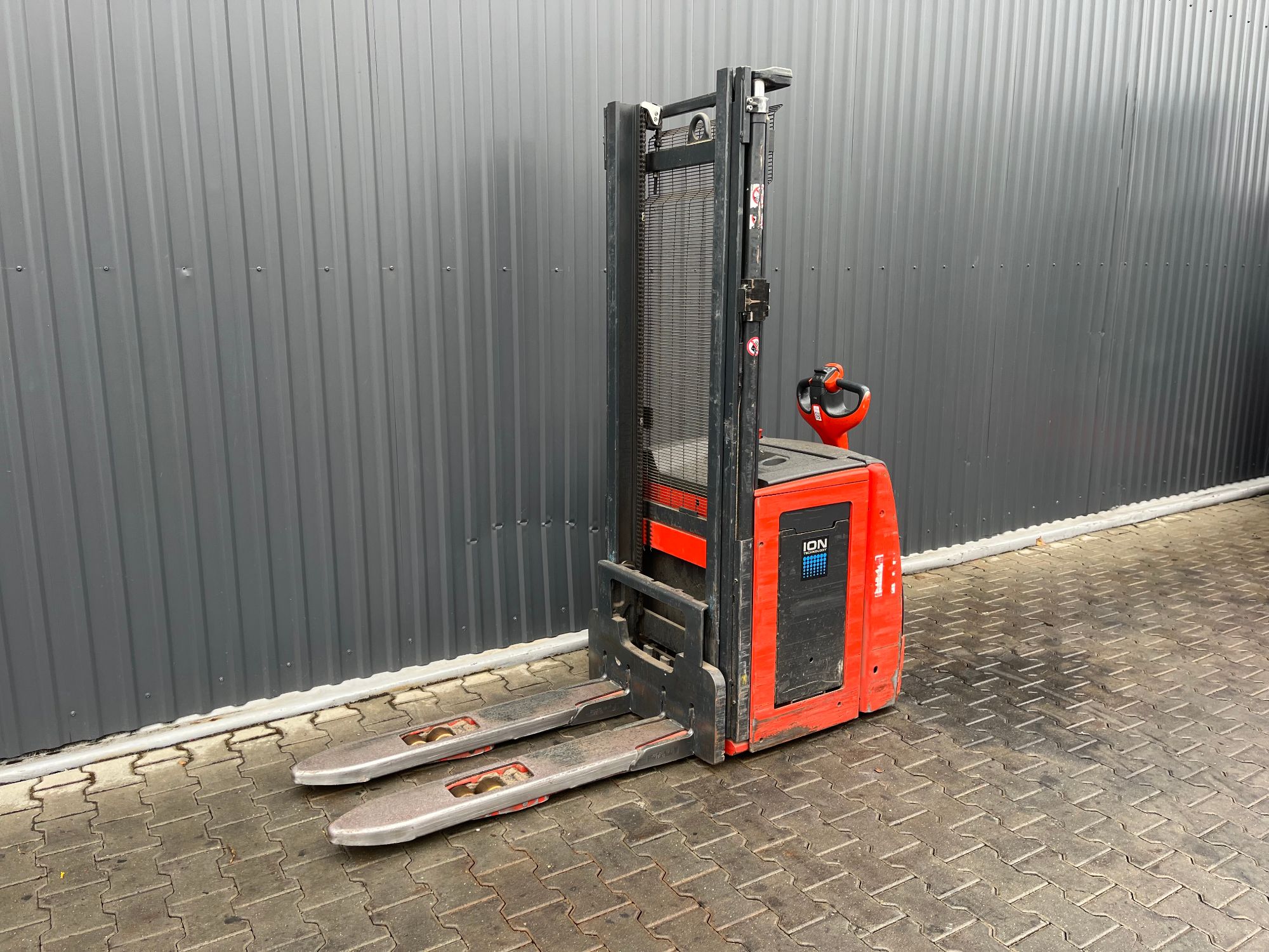 Linde L16