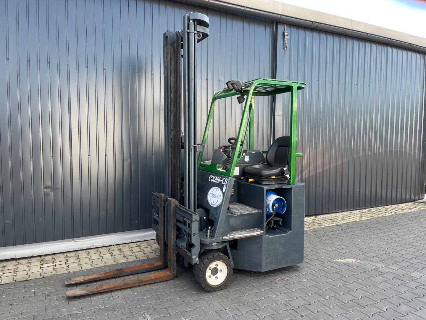 Combilift C3000CB