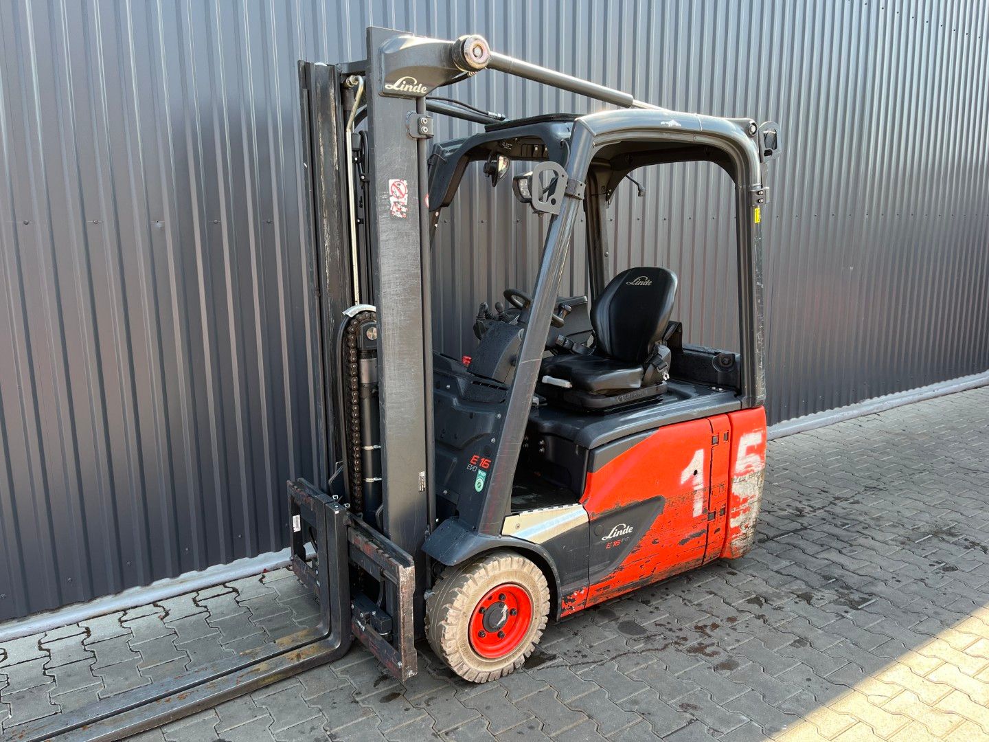 Linde E16-02