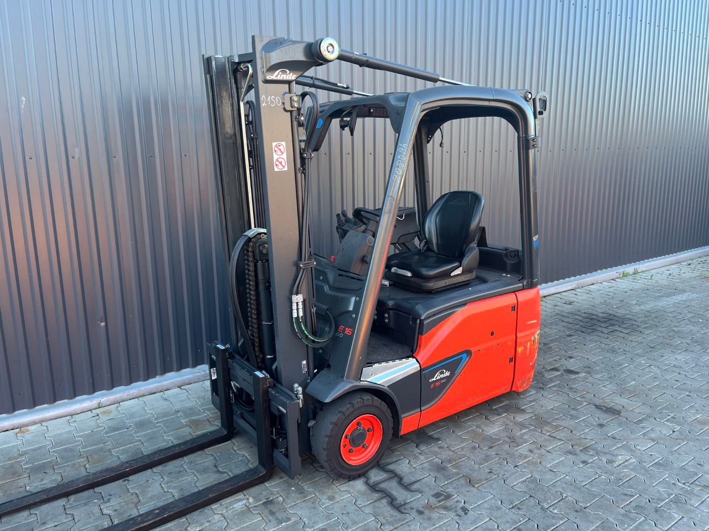 Linde E16-02