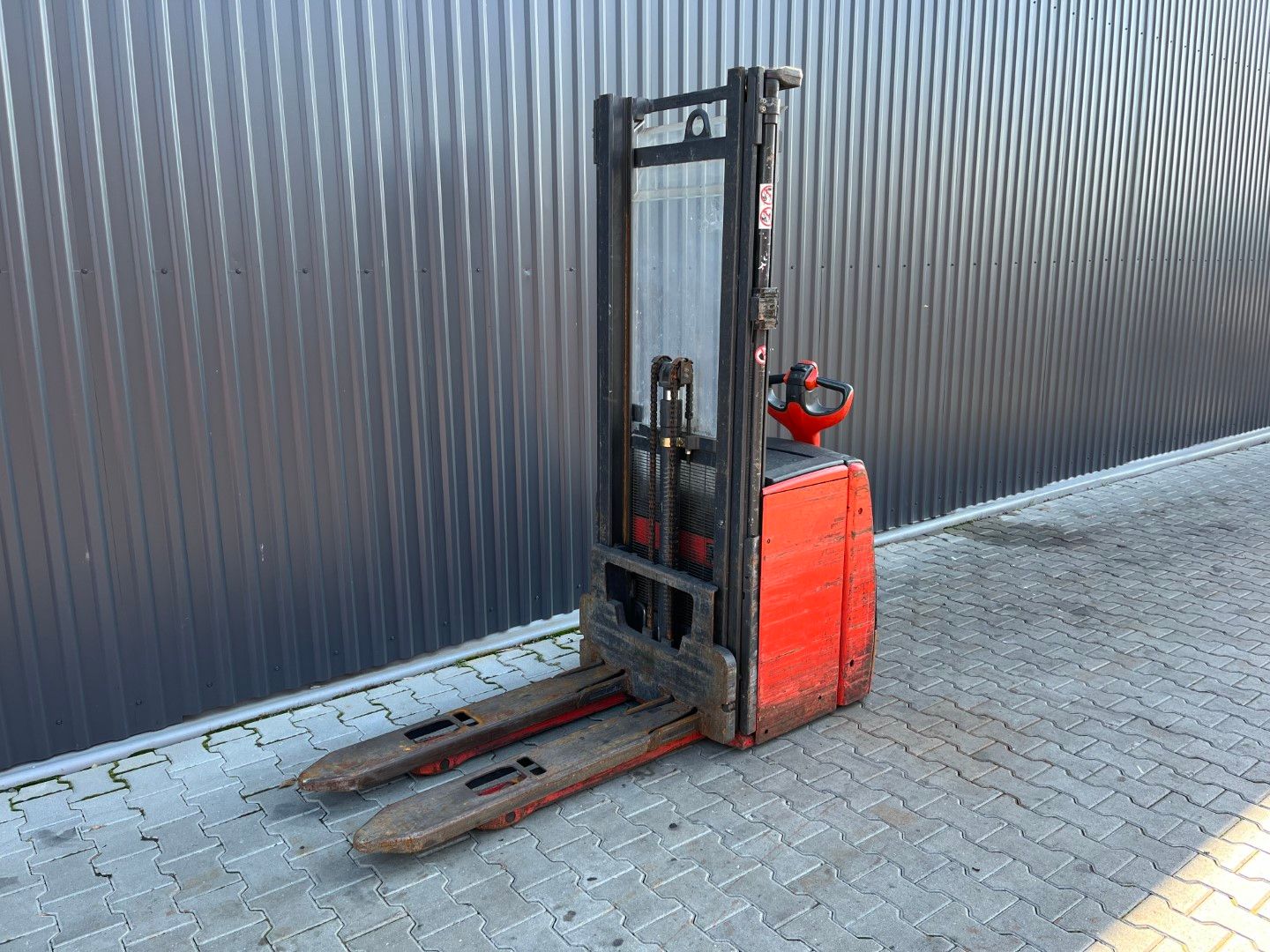 Linde L16