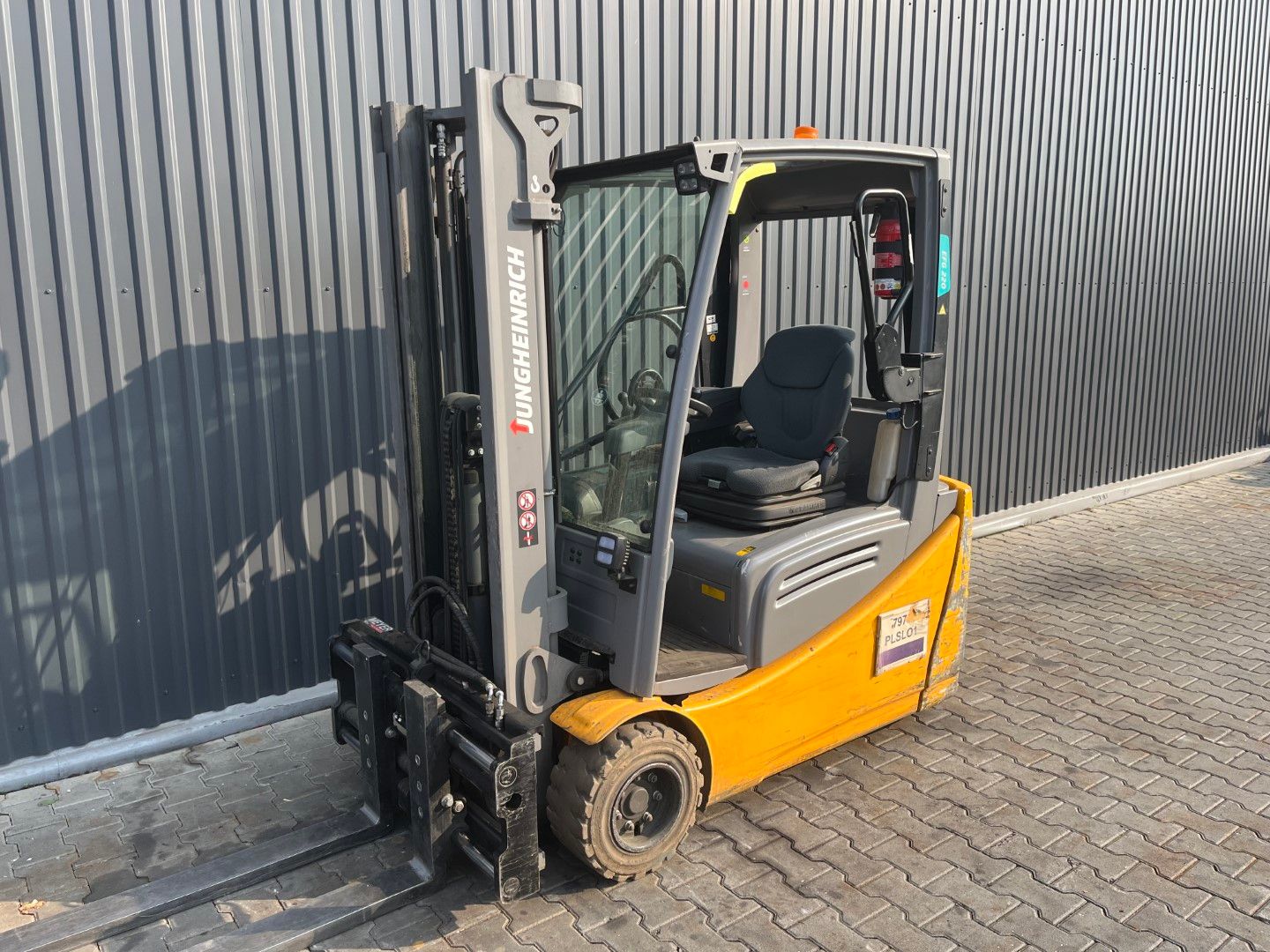 Jungheinrich EFG220