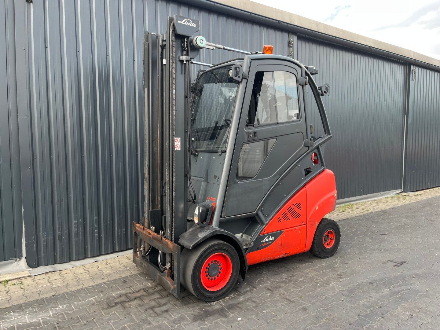Linde H30T-02