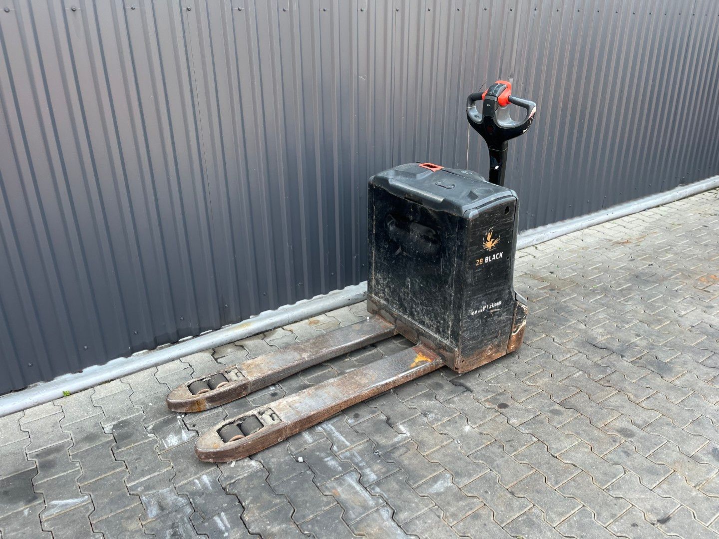 Linde T16