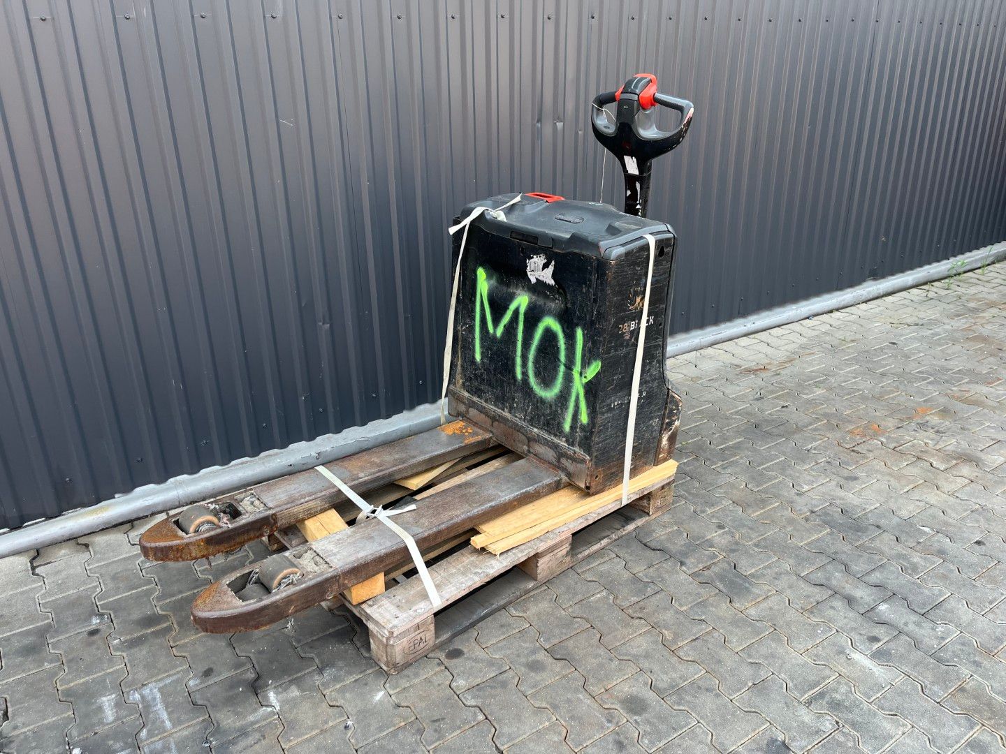 Linde T16