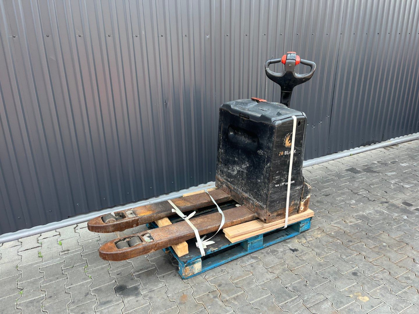 Linde T16