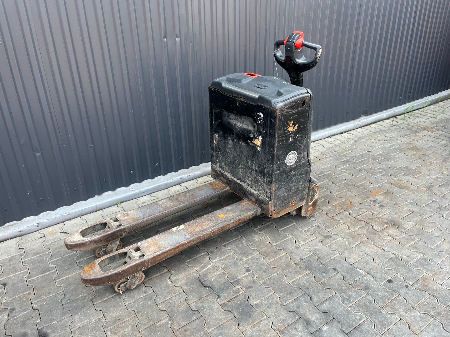 Linde T16